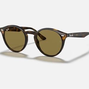 Ray-Ban RB 2180 ☀️